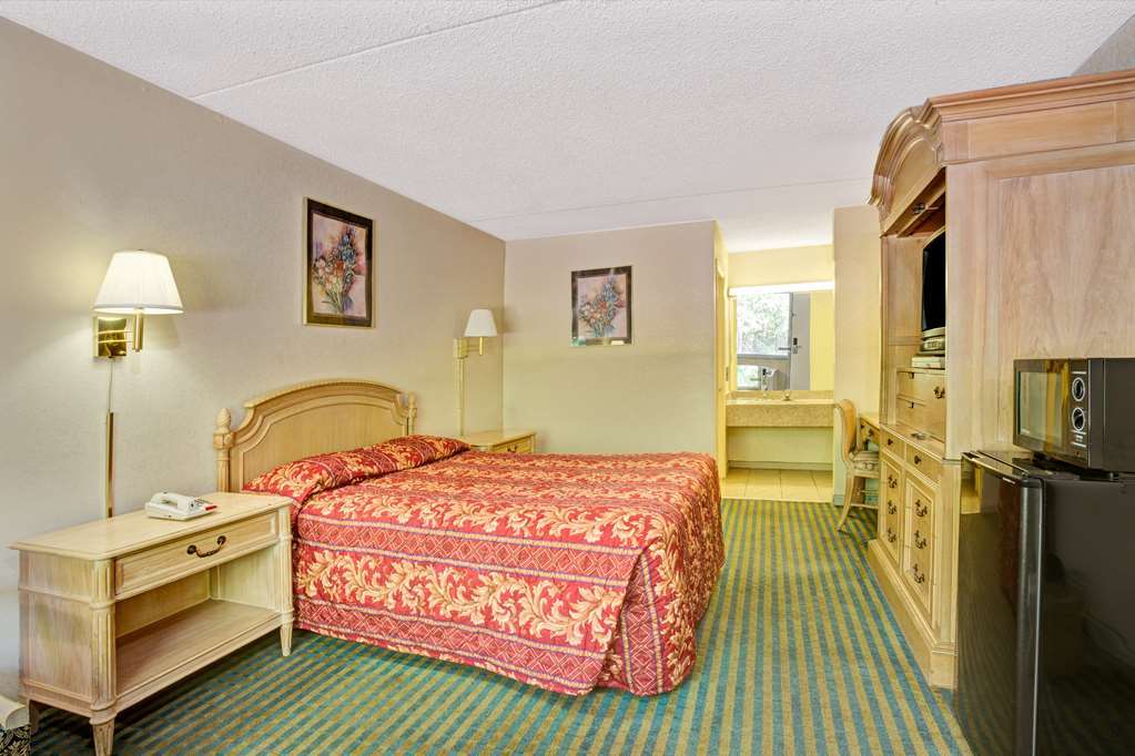 Red Roof Inn Fredericksburg North Zimmer foto